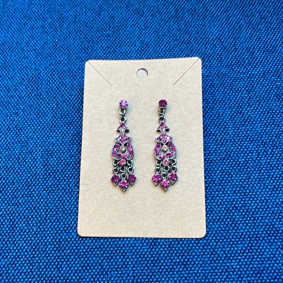 Jewelry - Magenta Drop Earrings